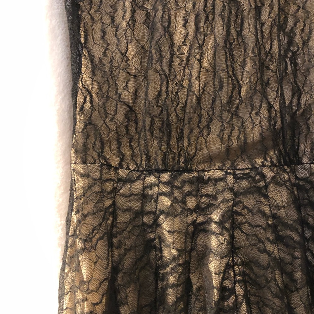 Dress - Picture 4 of 7
